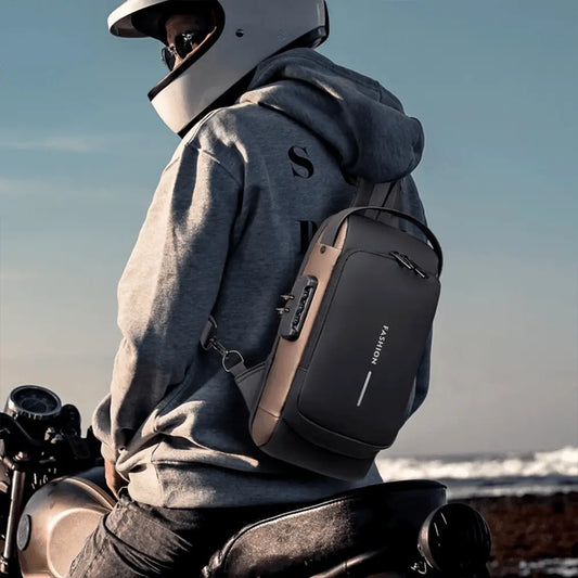 SHOULDER BAG WITH USB CHARGING